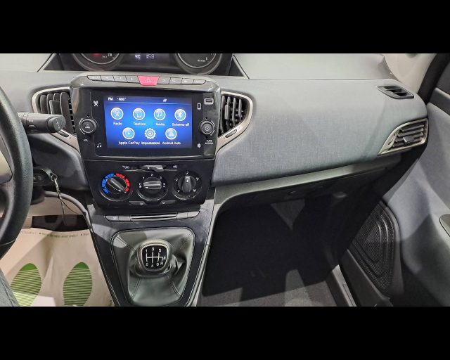 LANCIA Ypsilon usata, con Volante in pelle