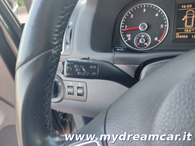 VOLKSWAGEN Touran usata 23