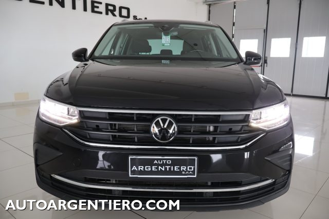 VOLKSWAGEN Tiguan usata, con Airbag
