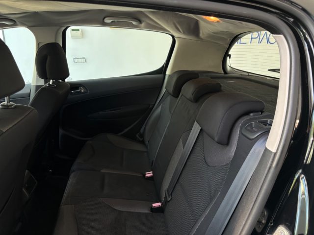 PEUGEOT 308 usata, con Controllo automatico clima