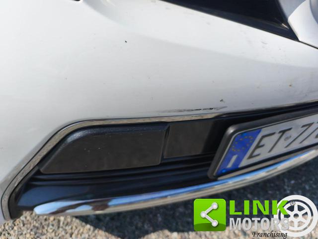 TOYOTA Auris usata, con Telecamera per parcheggio assistito