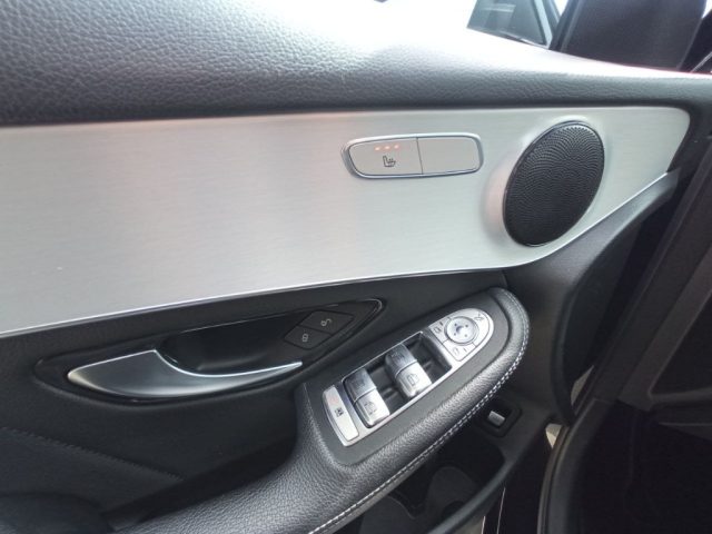MERCEDES-BENZ GLC 220 usata, con Touch screen