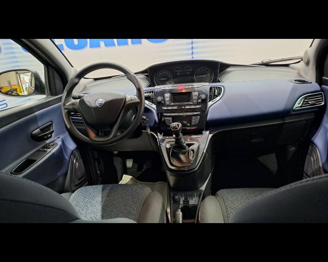 LANCIA Ypsilon usata, con ESP