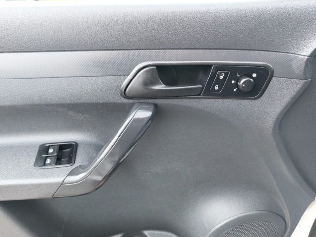 VOLKSWAGEN Caddy usata, con Sistema di navigazione