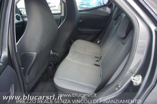 TOYOTA Aygo usata 11