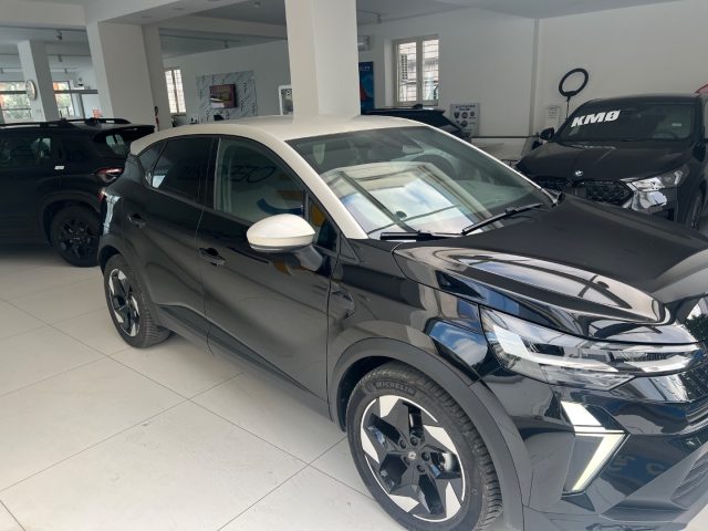 RENAULT Captur usata, con Autoradio