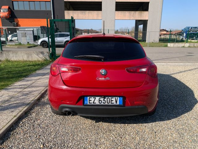 ALFA ROMEO Giulietta usata, con Autoradio