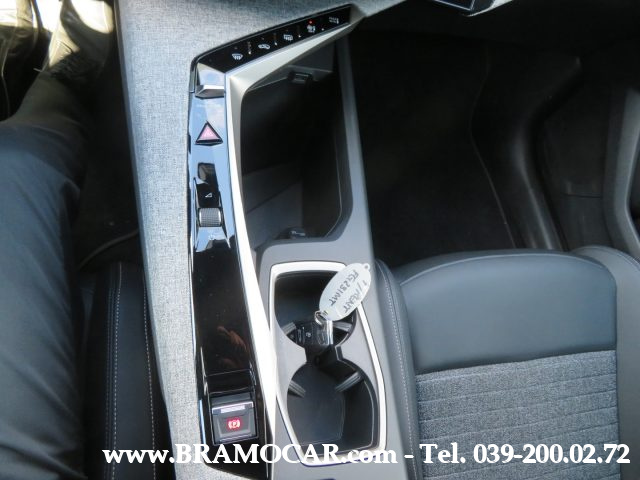 PEUGEOT 3008 usata, con Vetri oscurati