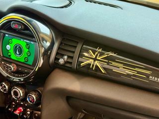 MINI One usata, con USB