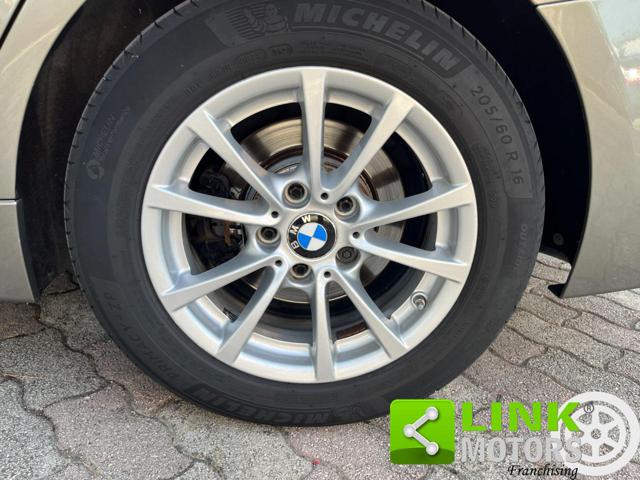 BMW 318 usata, con Bluetooth