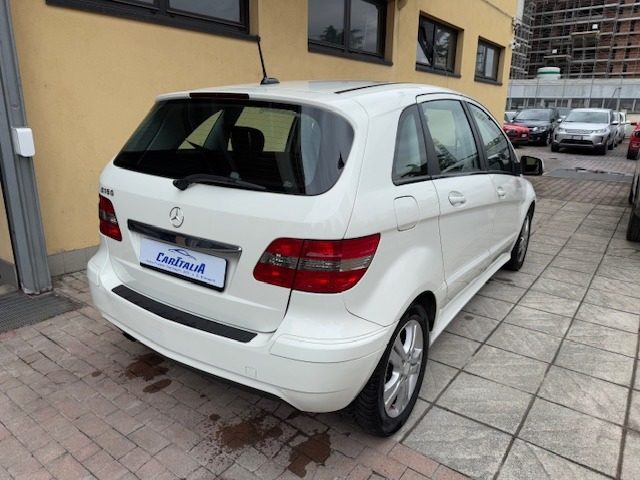 MERCEDES-BENZ B 160 usata, con Autoradio