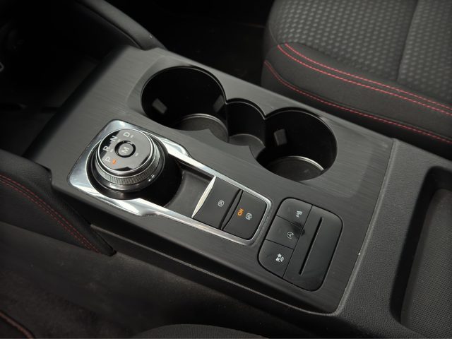FORD Kuga usata, con Fari LED