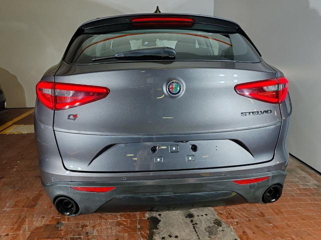 ALFA ROMEO Stelvio usata, con Alzacristalli elettrici