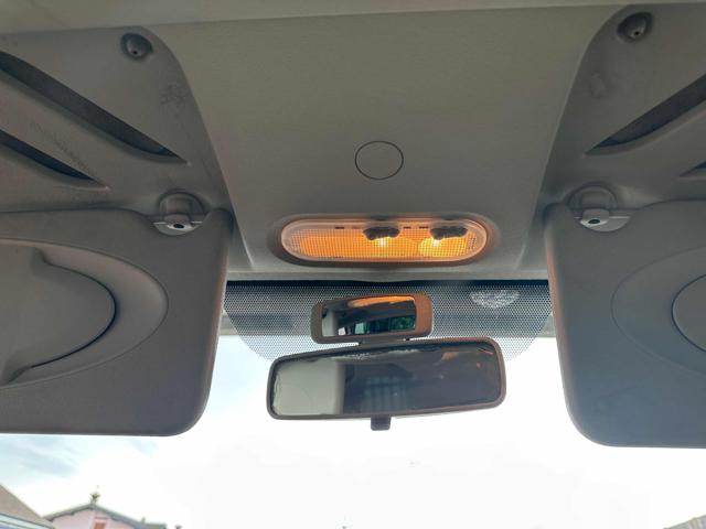RENAULT Kangoo usata, con Sedile posteriore sdoppiato