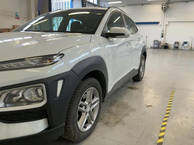 HYUNDAI Kona usata, con Airbag