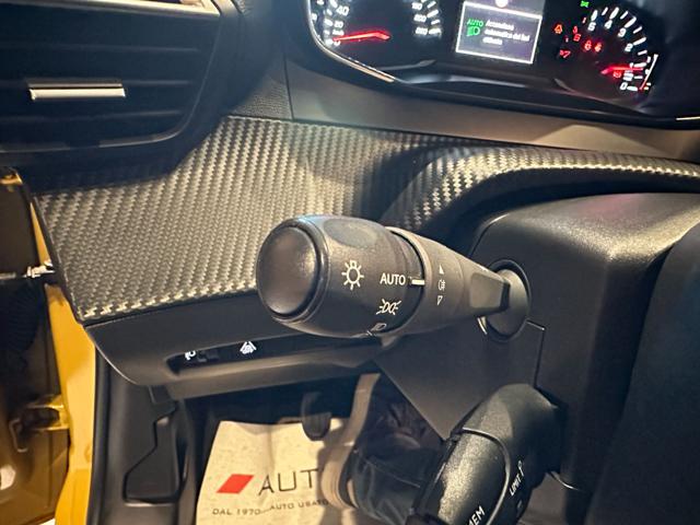 PEUGEOT 208 usata, con Volante multifunzione