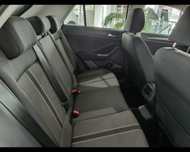 VOLKSWAGEN T-Roc usata, con Sensori di parcheggio posteriori