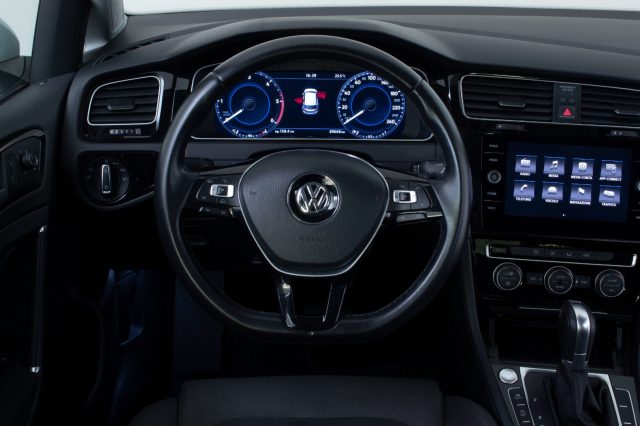 VOLKSWAGEN Golf usata, con Chiusura centralizzata