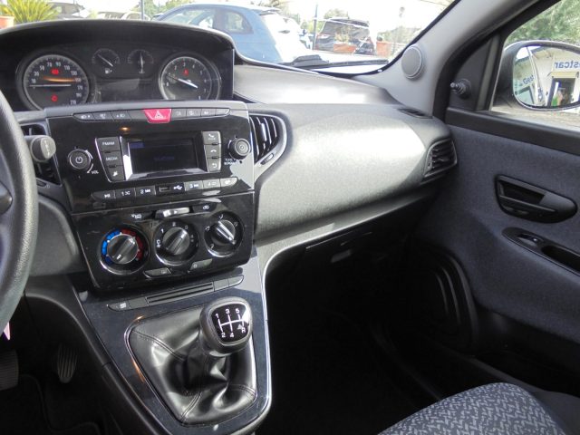 LANCIA Ypsilon usata 24