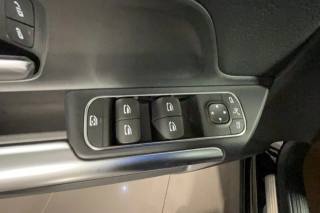 MERCEDES-BENZ GLA 200 usata 21