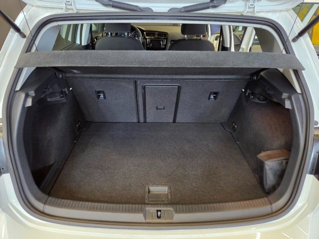 VOLKSWAGEN Golf usata, con Chiusura centralizzata