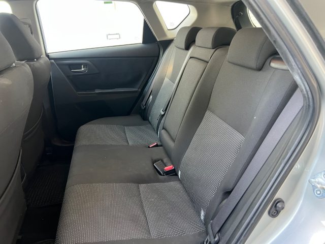 TOYOTA Auris usata 24