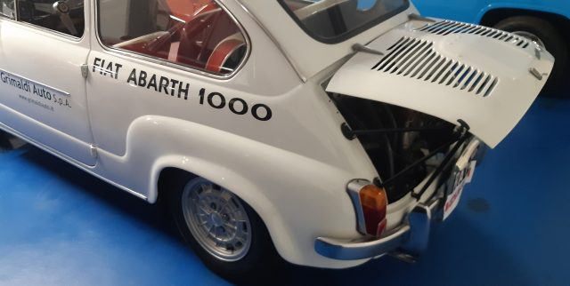 ABARTH 695 usata 25