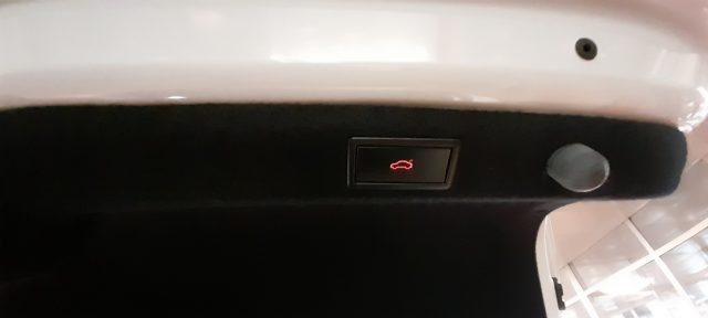 SKODA Superb usata, con Controllo trazione