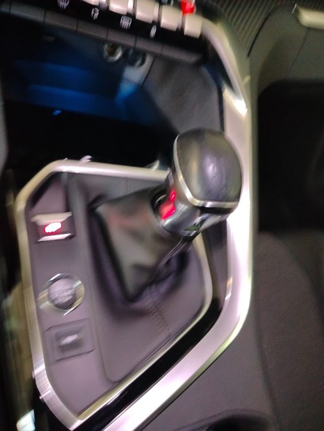 PEUGEOT 3008 usata 27