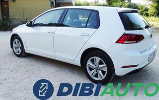 VOLKSWAGEN Golf usata, con Autoradio