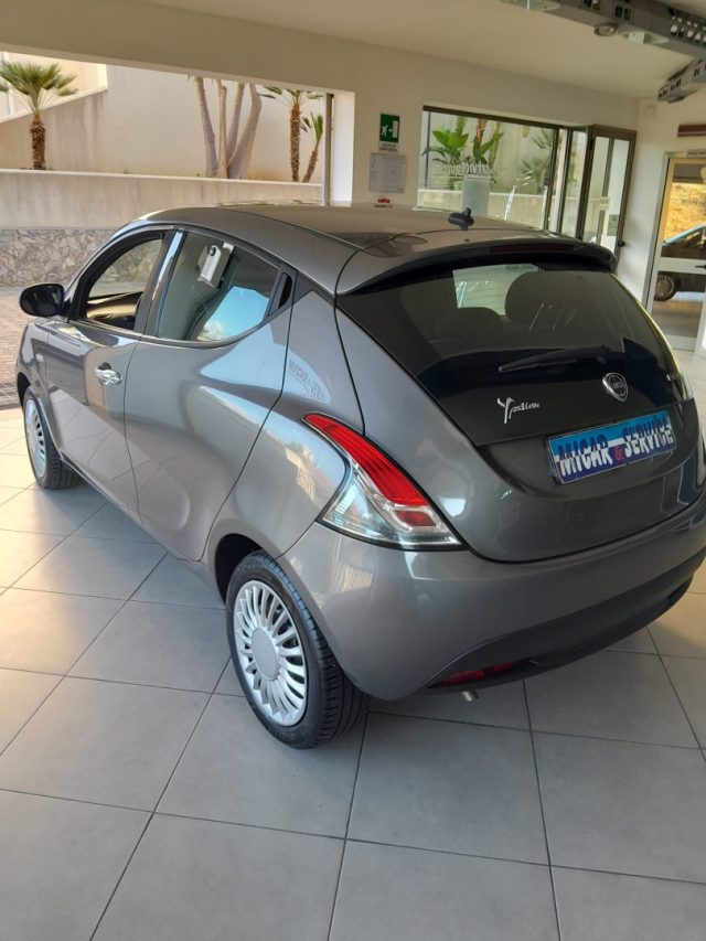 LANCIA Ypsilon usata, con ESP