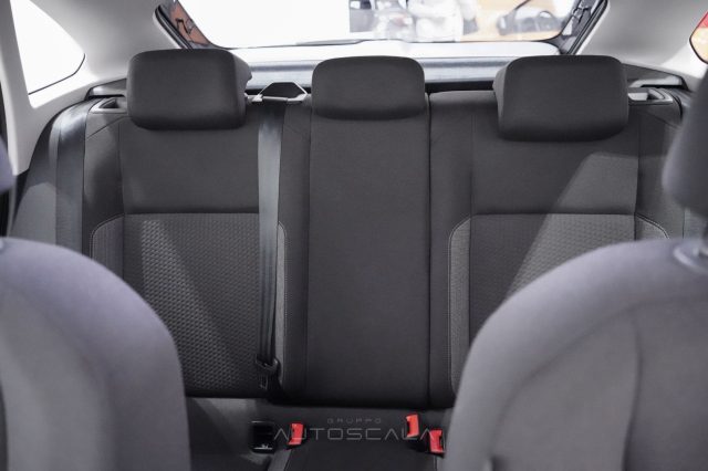 VOLKSWAGEN Taigo usata, con Sensore di luce