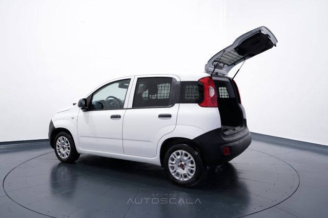FIAT New Panda usata 23