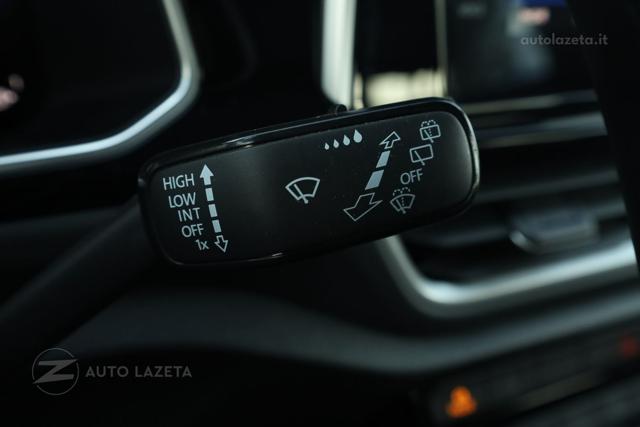 VOLKSWAGEN T-Roc usata, con Touch screen