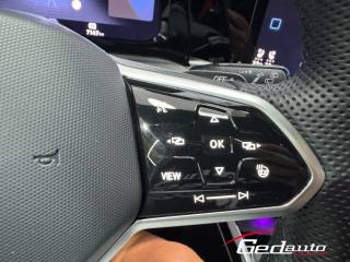 VOLKSWAGEN Golf usata, con USB