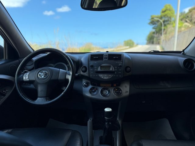 TOYOTA RAV 4 usata, con Fendinebbia