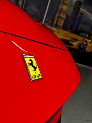 FERRARI Portofino usata, con Specchietti laterali elettrici