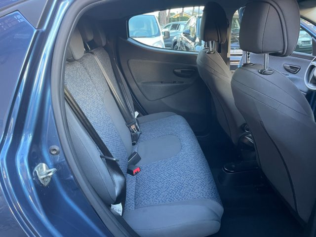 LANCIA Ypsilon usata, con Controllo automatico clima