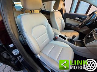 MERCEDES-BENZ GLA 200 usata, con Alzacristalli elettrici