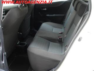 TOYOTA Yaris usata 10