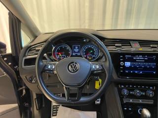 VOLKSWAGEN Touran usata, con Boardcomputer