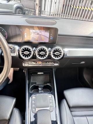 MERCEDES-BENZ GLB 200 usata, con Cruise Control