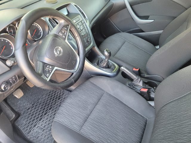 OPEL Astra usata, con Servosterzo