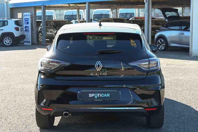 RENAULT Clio usata, con Autoradio