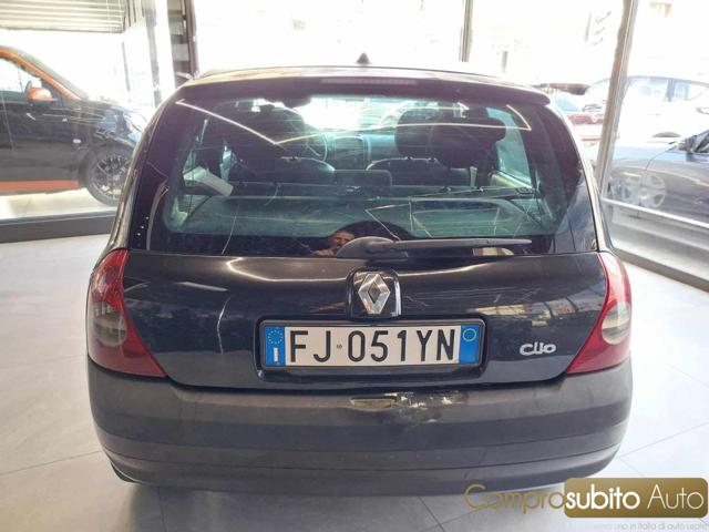 RENAULT Clio usata, con Chiusura centralizzata