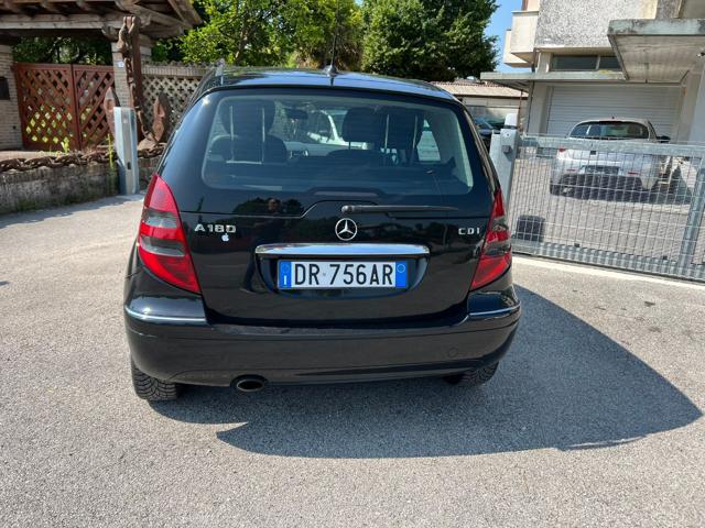 MERCEDES-BENZ A 180 usata, con Alzacristalli elettrici