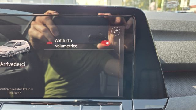 VOLKSWAGEN Golf usata, con Frenata d