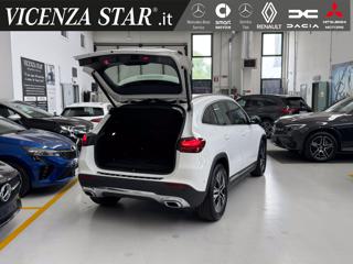 MERCEDES-BENZ GLA 180 usata, con Filtro antiparticolato