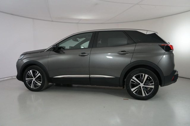 PEUGEOT 3008 usata, con Fari LED