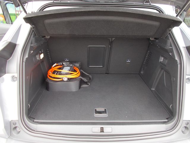 PEUGEOT 3008 usata, con Sistema di navigazione